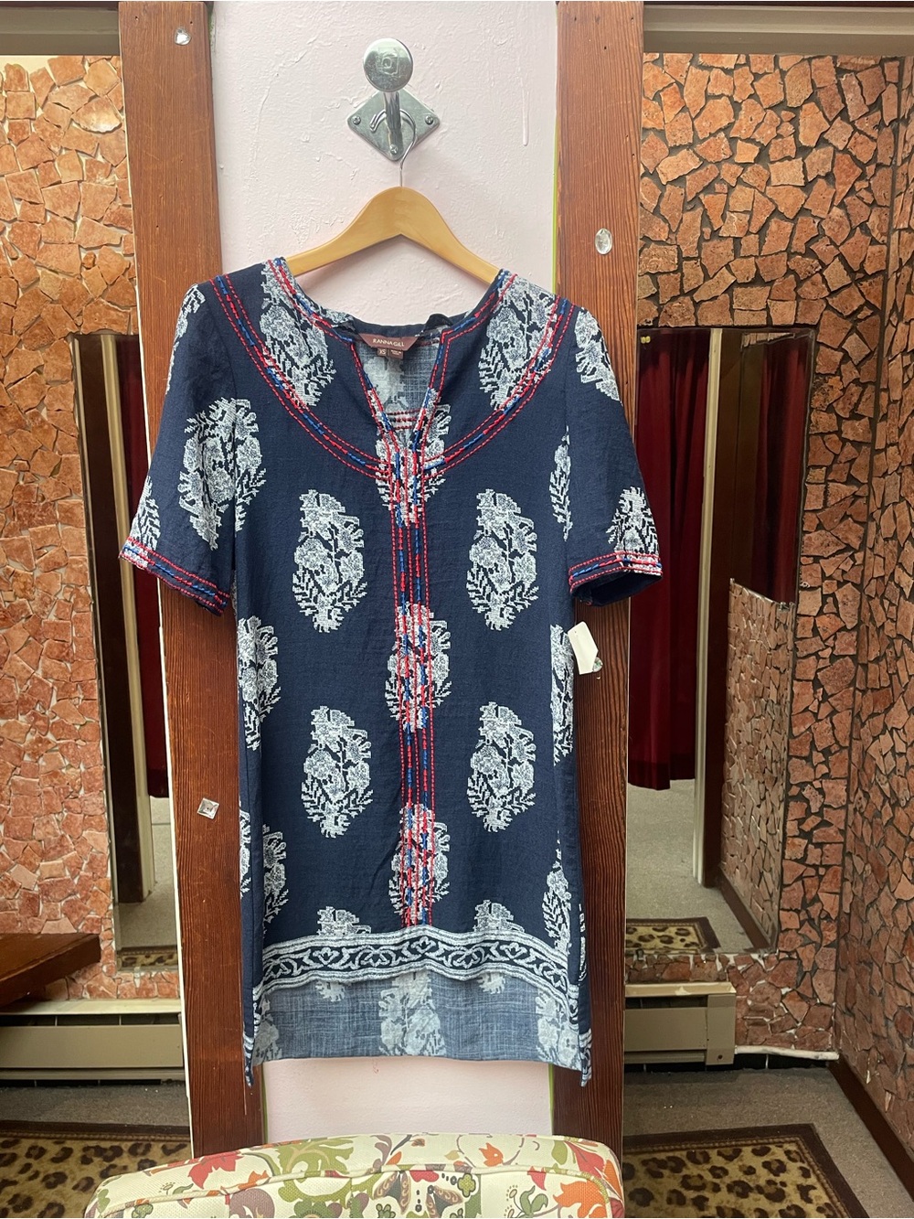 Ranna Gill Navy Floral Split-Neck Tunic with Red Trim